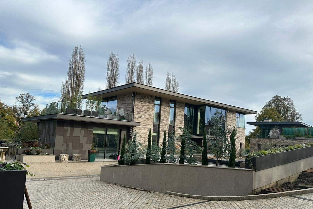 Hazel Bank Outside